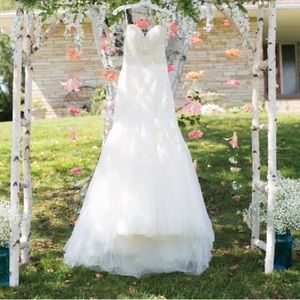 Mermaid wedding gown. Swarovski rhinestones and pearls.
